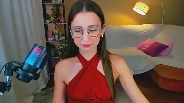 Freechat YourLovellyStory on StripChat