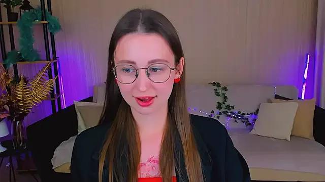 Freechat YourLovellyStory on StripChat