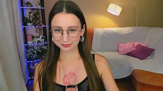 Freechat YourLovellyStory on StripChat