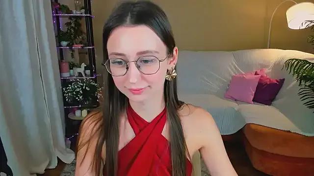 Freechat YourLovellyStory on StripChat