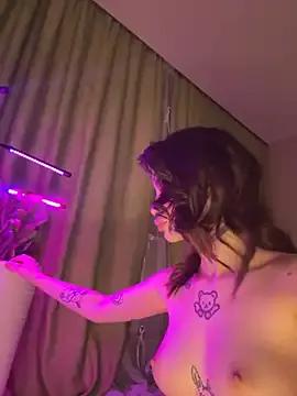 Freechat Yunasi on StripChat