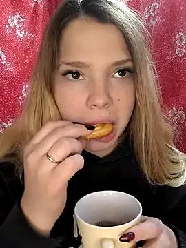 Zuli_Kiska — Fuck dildo